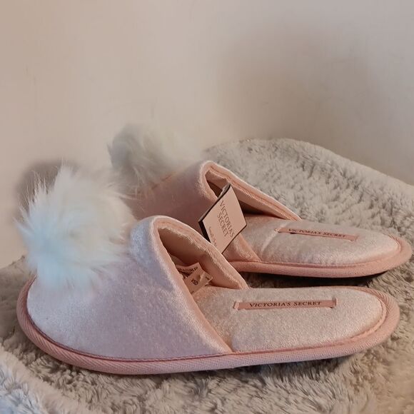 Victoria's Secret Pink PomPom Slide Slippers - Picture 7 of 7